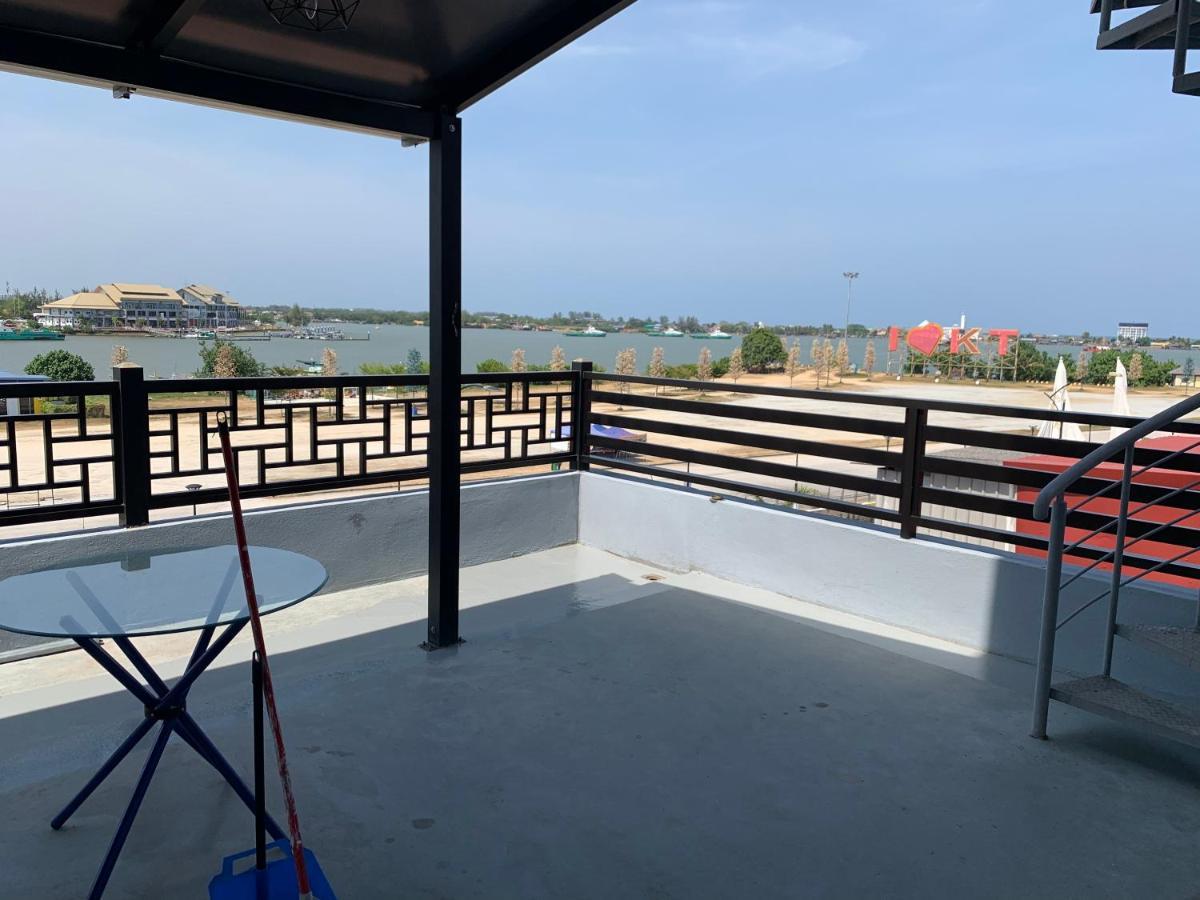 Hotel Decentraland Kuala Terengganu Dış mekan fotoğraf